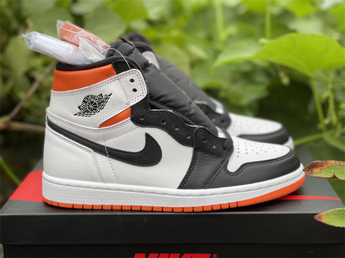 Pure original version_ Air Jordan 1 Retro High oG AJ1 black and white orange black toe buckle 4.0 goods number 555088-180_ full code shipment 36--47.5-9d40e181